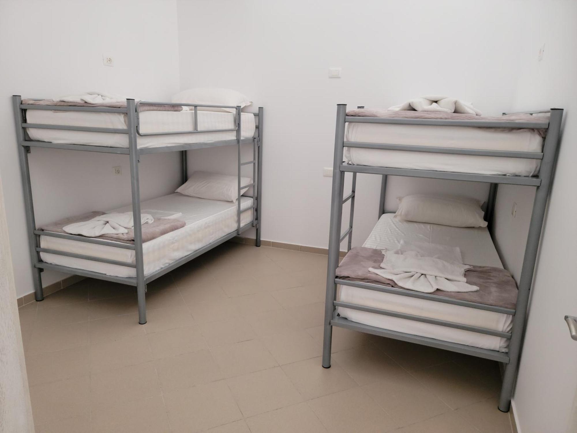 Hostel K13 Sarandë Rum bild