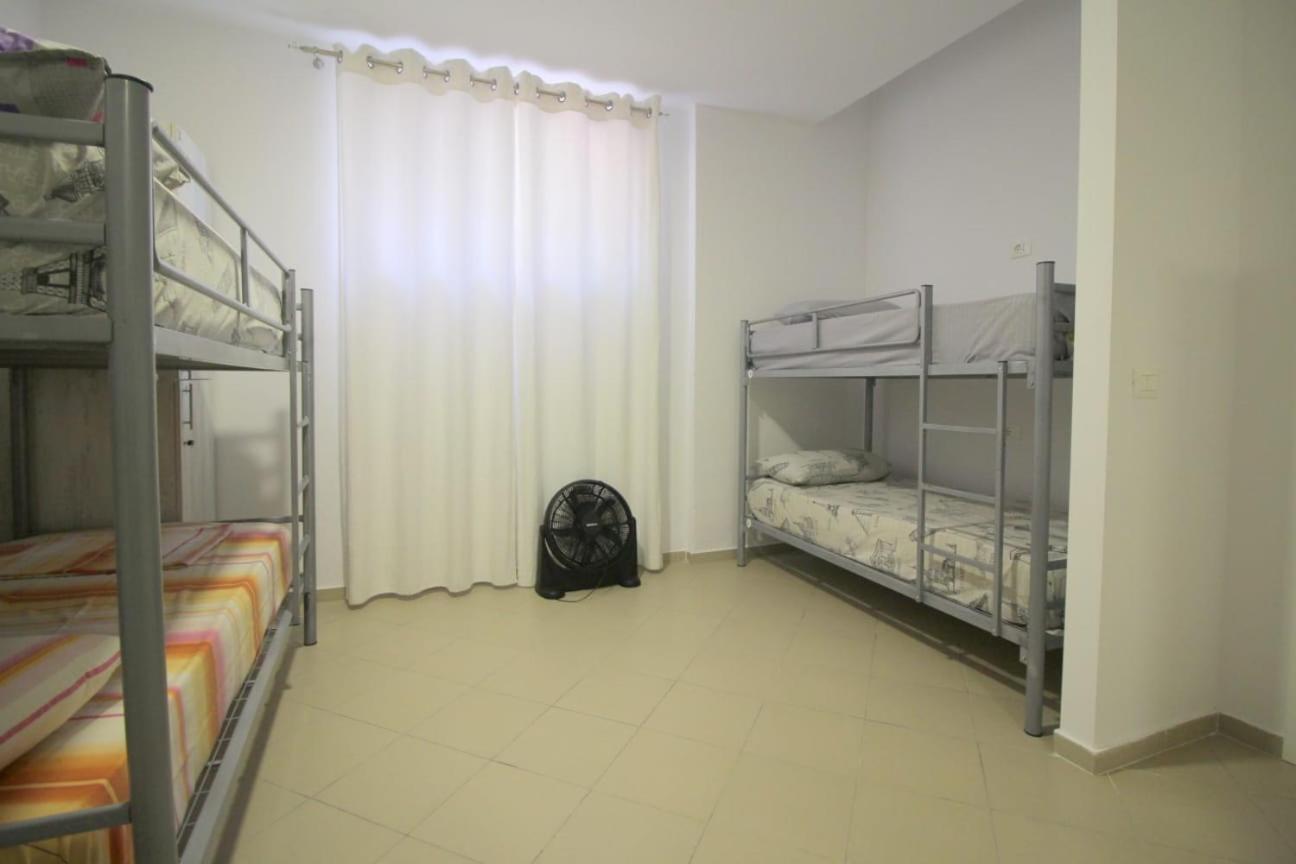 Hostel K13 Sarandë Exteriör bild