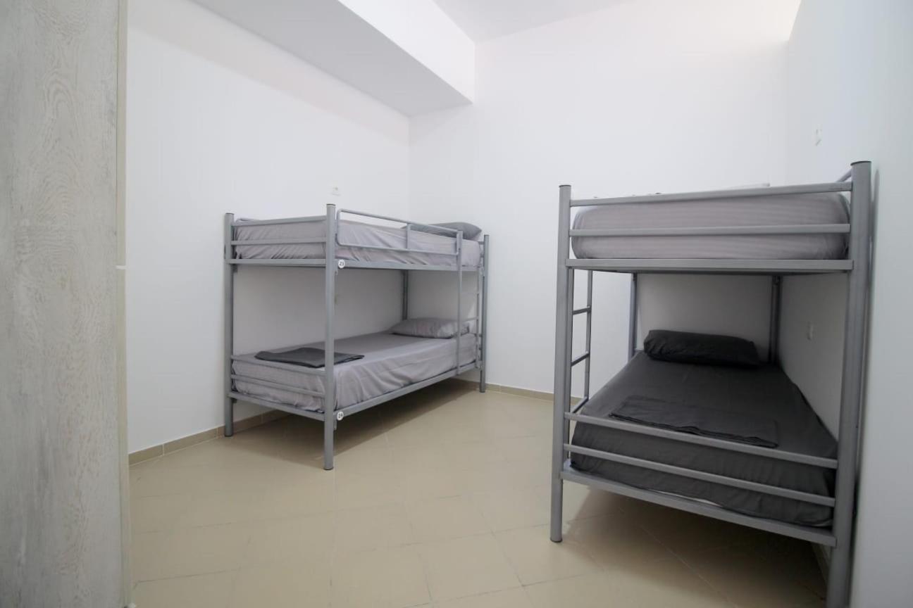 Hostel K13 Sarandë Exteriör bild