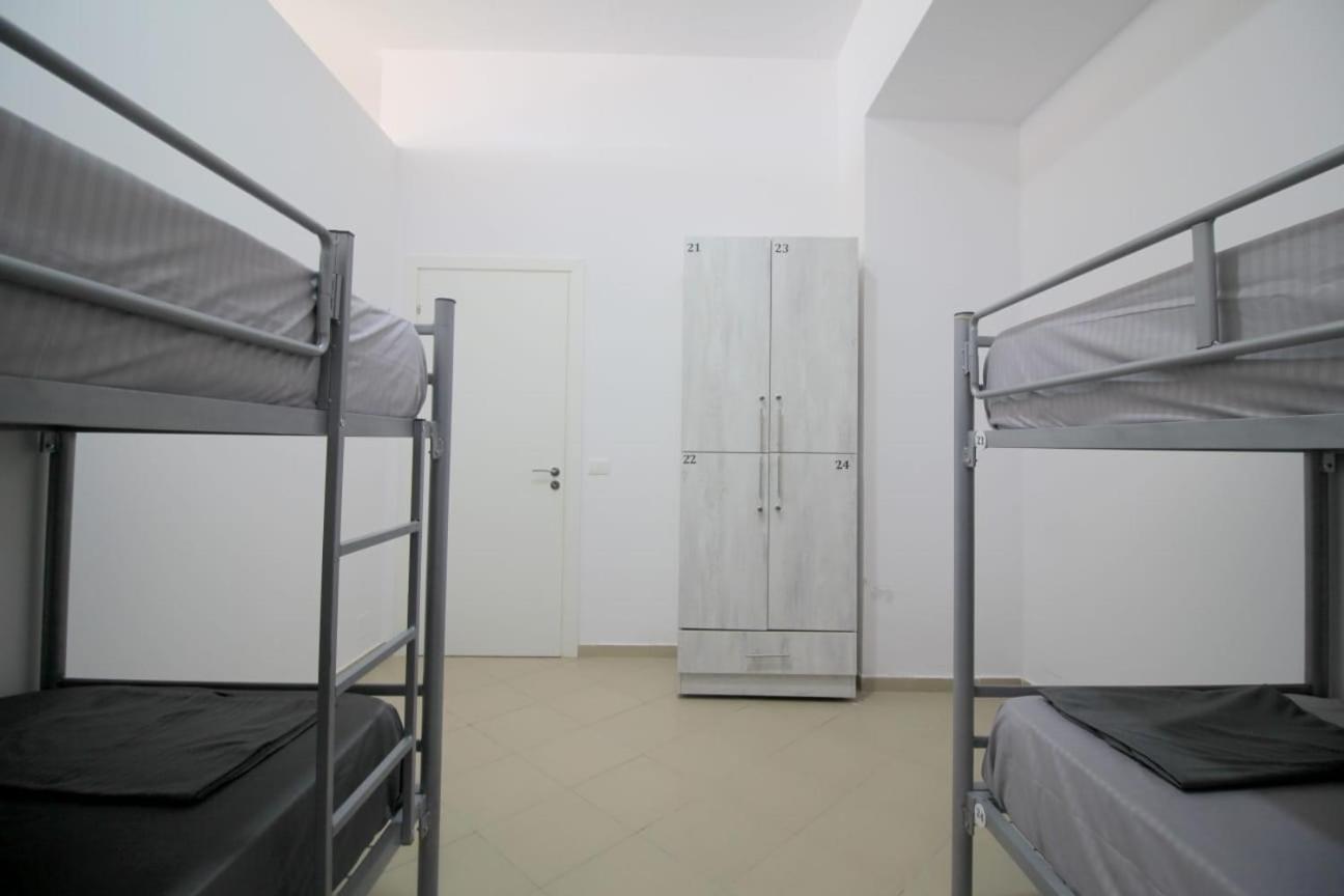 Hostel K13 Sarandë Exteriör bild