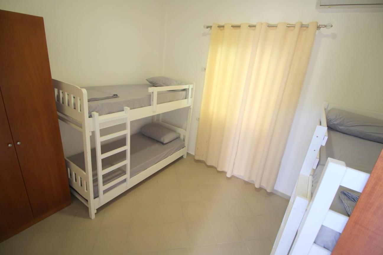 Hostel K13 Sarandë Exteriör bild